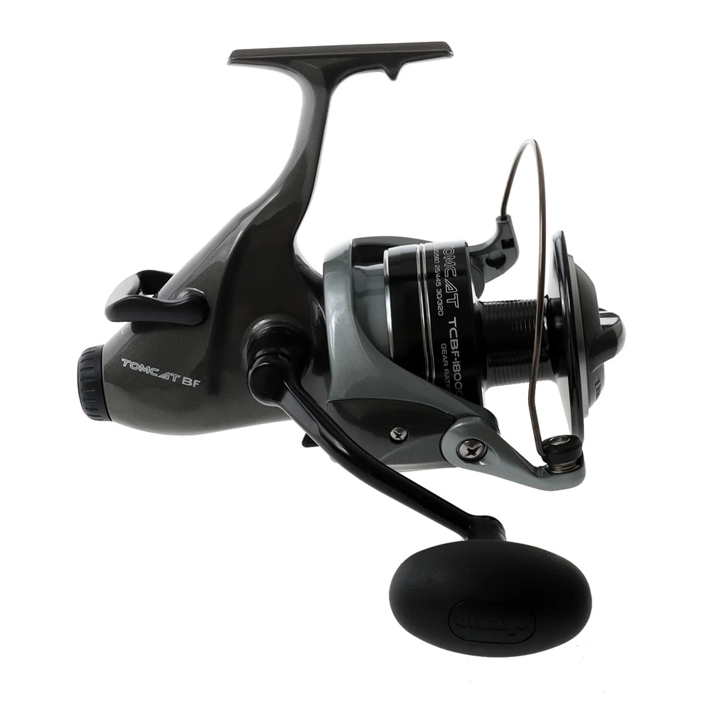 Okuma Tomcat 18000 Baitfeeder Spinning Reel - Image 3