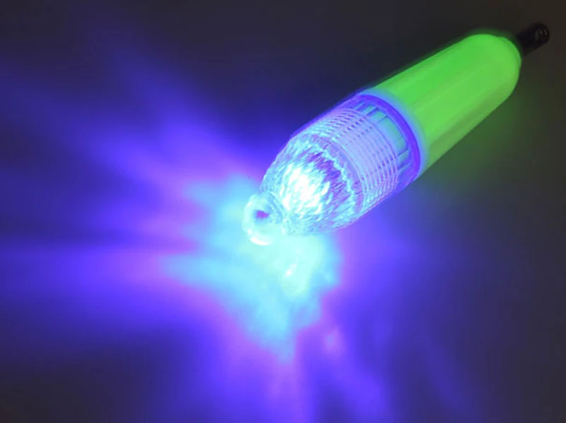 ManTackle LED Deep Water Strobe Light Blue Twinkle 500m - Image 2